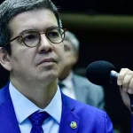 Governo Lula insiste em tentar incluir armas no ‘imposto do pecado’ no Senado