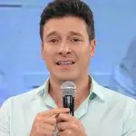 Foto de Rodrigo Faro em sua despedida da Record