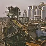 Refinaria de cana de açúcar para produção de etanol | Foto: Shutterstock
