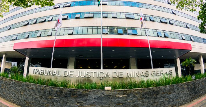 JUÍZES SUPERSALÁRIOS penduricalhos