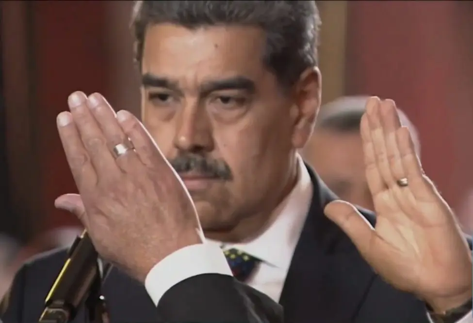 Maduro ordena o fechamento da fronteira da Venezuela com o Brasil