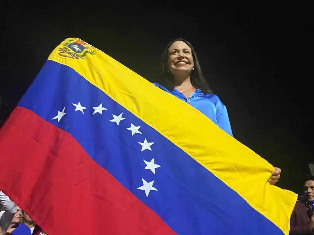 María Corina ainda disse que Maduro, ao tomar o poder, decide ‘cruzar a linha vermelha’ que oficializa a violação das leis da Venezuela | Foto: Reprodução/Instagram