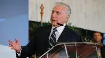 Temer discursa na cerimônia de assinatura da declaração Presidencial Conjunta Brasil-Paraguai sobre Integração Física, na sede da usina hidrelétrica Itaipu Binacional, em Foz do Iguaçu (PR).