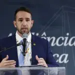 Tenente Coimbra cobra investigação sobre o surto de virose na Baixada Santista