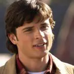 Tom Welling foi detido pela polícia em um estacionamento de uma franquia de fast-food, na cidade de Yreka, no norte da Califórnia | Foto: Reprodução/Twitter/X
