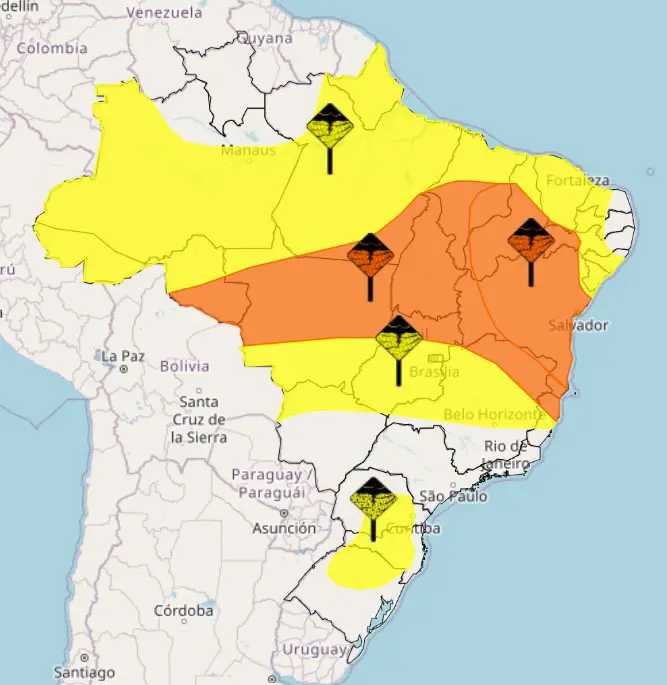 Inmet alerta sobre chuvas intensas na maior parte do Brasil nesta sexta-feira, 10
