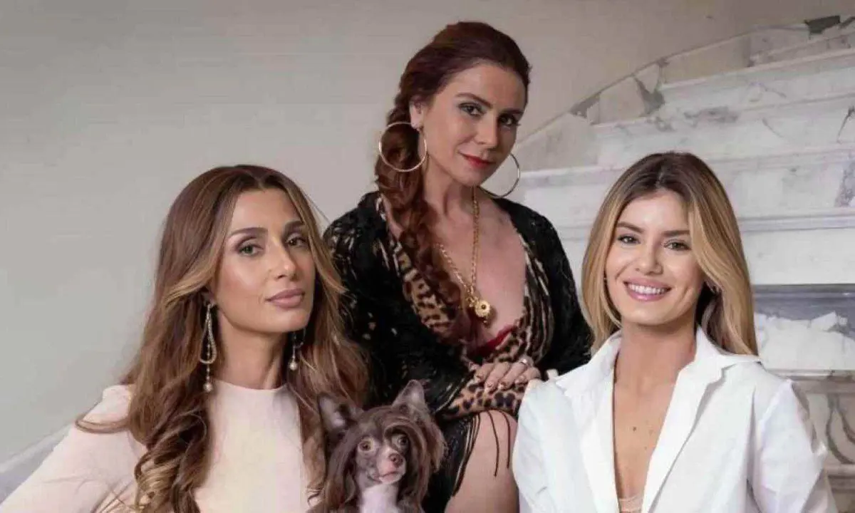 Foto das protagonistas da novela Beleza Fatal