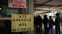USP tenta instalar grades em seu conjunto habitacional, mas ocupantes impedem