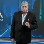Foto do apresentador José Luiz Datena no estúdio do Tá na Hora