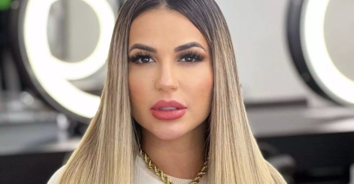 Foto de Deolane Bezerra