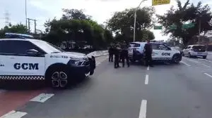 Fiscalização de mototáxis em São Paulo