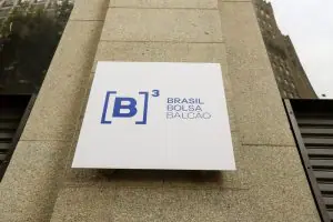 B3; super-ricos