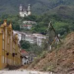 Deslizamento de terra em Ouro Preto (MG) por causa das chuvas