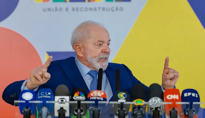lula coletiva de imprensa