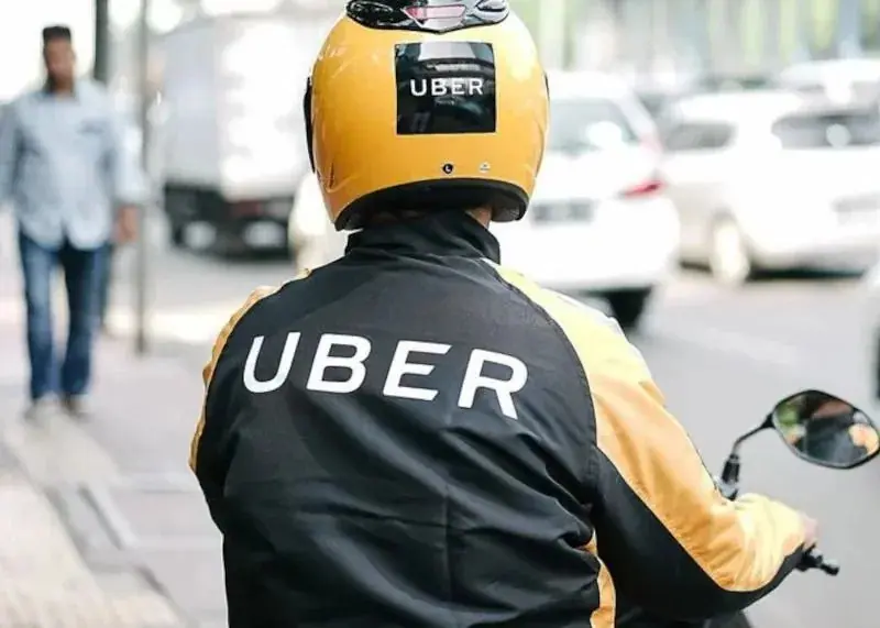 O Uber Moto já funciona em algumas cidades da região metropolitana de São Paulo | Foto: Reprodução/Redes sociais