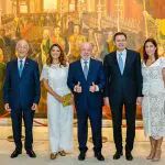 Na foto, da esquerda para a direita: presidente da República Portuguesa, Marcelo Rebelo de Sousa; primeira-dama, Janja da Silva; presidente da República, Luiz Inácio Lula da Silva; primeiro-ministro de Portugal, Luís Montenegro e a senhora Carla Montenegro, em Brasília - 18/02/2025