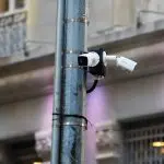 Segundo a gestão municipal, as câmeras do Smart Sampa ajudaram na captura de mais de 700 foragidos da Justiça, além da prisão em flagrante de mais de 1,8 mil pessoas | Foto: Divulgação/Prefeitura de SP/Ciete Silvério