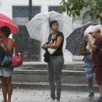 Com a elevada cobertura de nuvens e chuva frequente prevista para fevereiro, a maior parte do Brasil não deve enfrentar ondas de calor significativas | Fernando Frazão/Agência Brasil