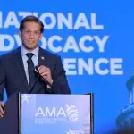 Deputado dos EUA Rich McCormick, que solicitou a medida de Trump contra Moraes