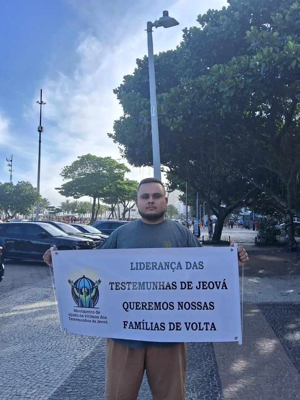 Cartaz de protesto de ex-integrante das Testemunhas de Jeová | Foto: Divulgação/MAV-TJ