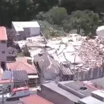 Imagem dos escombros do prédio que desabou na zona norte de SP