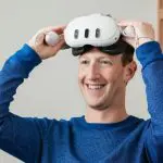 Mark Zuckerberg testa óculos de realidade virtual da Meta