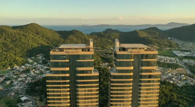 'Neyplex', em Balneário Camboriú | Foto: Reprodução/Redes sociais