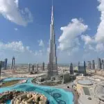 O edifício Burj Khalifa, em Dubai, nos Emirados Árabes Unidos: prédio mais alto do mundo, com 828 metros de altura | Foto: Reprodução/Redes sociais
