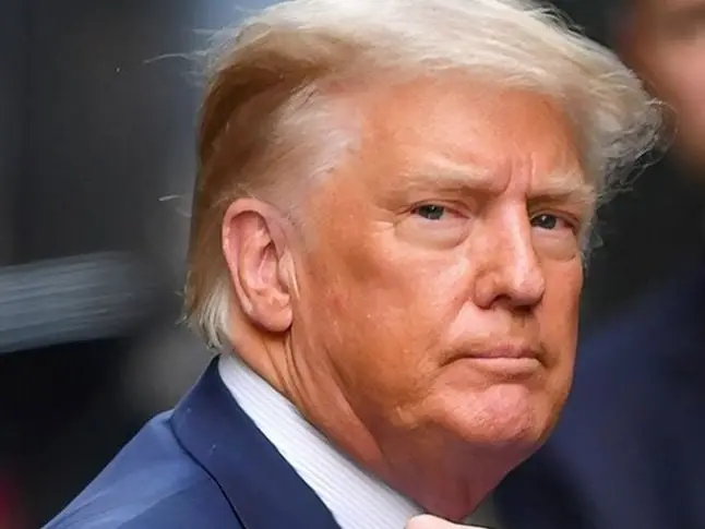 No último domingo, 9, durante um voo, Donald Trump disse que sua paciência com o Hamas ‘está acabando’ | Foto: Reprodução/X