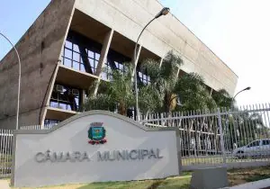 Câmara de Ribeirão Preto aprova homenagem para Bolsonaro
