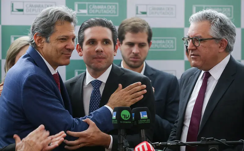 haddad, hugo motta e padilha