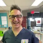 Médico Chris Loreto