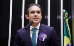 hugo motta