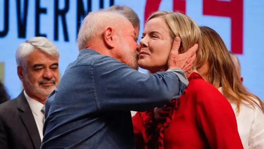 O presidente Lula e Gleisi Hoffmann