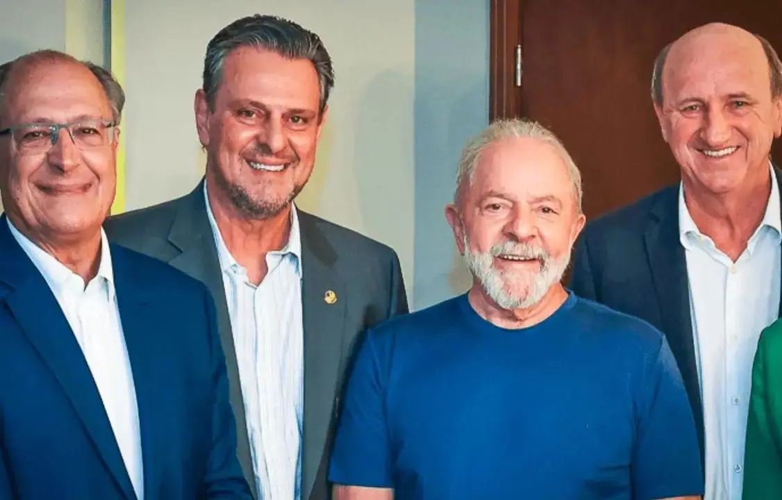 Presidente Lula com o vice-presidente Geraldo Alckmin, ministro da Agricultura, Carlos Fávaro, e Neri Geller nas eleições | Foto: Ricardo Stuckert/Presidência