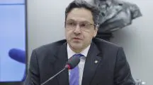 Parlamentar afirma que cortes representam “golpe silencioso” contra o orçamento impositivo e exigem resposta institucional | Foto: Mario Agra/Agência Câmara