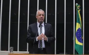 'As invasões se intensificaram na região com a ação de grupos armados que ameaçam produtores, saqueiam lavouras e destroem patrimônio', afirma o deputado | Bruno Spada/Câmara dos Deputados
