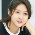 Kim Sae-ron, estrela sul-coreana das séries K-Drama, é encontrada morta aos 24 anos