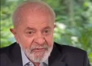 Lula responsabiliza população por encarecimento dos alimentos: ‘Compra outra coisa’