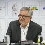 Ministro da Saúde, Alexandre Padilha, em reunião de transição com a equipe da pasta