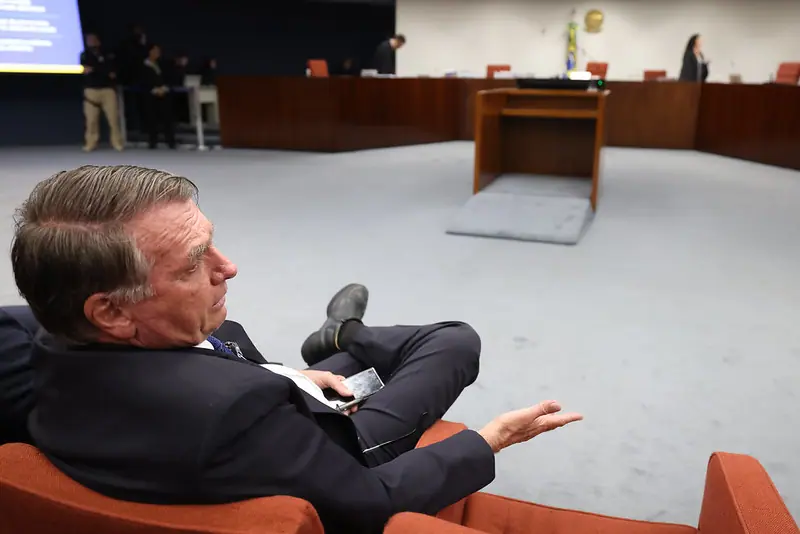 Ex-presidente Jair Bolsonaro em julgamento da denúncia do núcleo 1 da Pet 12.100, no STF