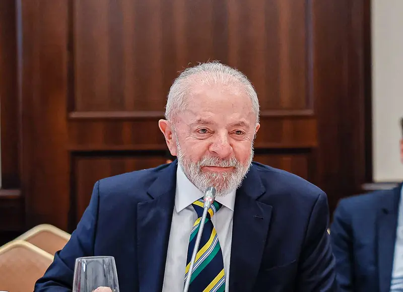 Presidente da República, Luiz Inácio Lula da Silva, durante reunião com representantes da Associação de Pesquisadores brasileiros no Japão, na sala Ran, do Hotel Imperial, em Tóquio, no Japão