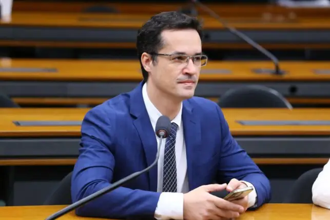 Deltan Dallagnol afirmou que, no Brasil, políticos condenados e empresários bilionários são perdoados pelo Judiciário | Vinicius Loures/Câmara dos Deputados