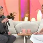 Capitã Jaqueline, porta-voz da Polícia Militar de São Paulo, durante entrevista a Patrícia Poeta, na TV Globo | Foto: Reprodução/Instagram