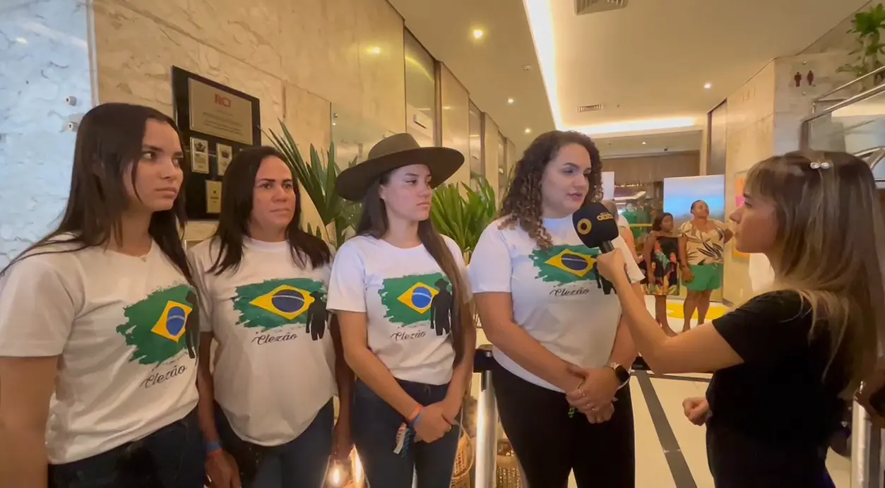 A advogada Carolina Seabra, que representa a família de Clezão, explicou por que a família decidiu participar do ato na capital fluminense | Foto: Igor Villas Bôas/Revista Oeste