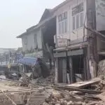 Destruição em Mianmar, depois de terremoto atingir o país