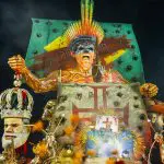 Dom Pedro II surge decapitado durante desfile de escola de samba | Foto: Paulo Pinto/Agência Brasil