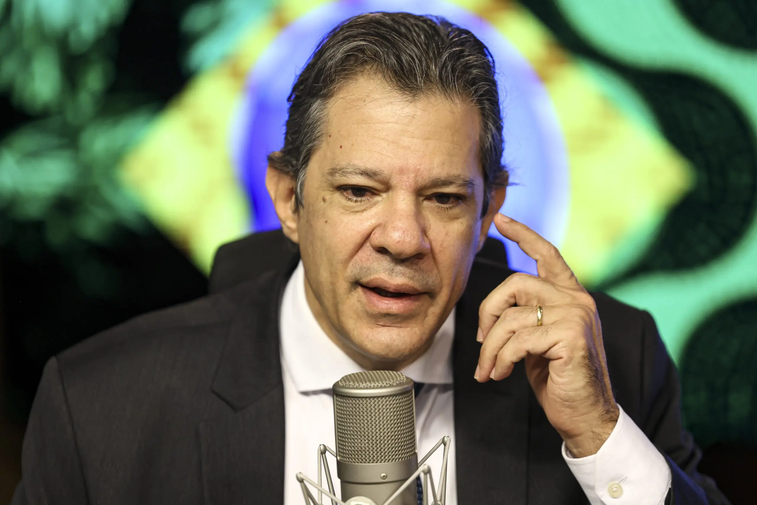 Em entrevista à Empresa Brasil de Comunicação (EBC), o ministro Fernando Haddad destacou a importância de não alterar bruscamente a política monetária | Foto: Marcelo Camargo/Agência Brasil