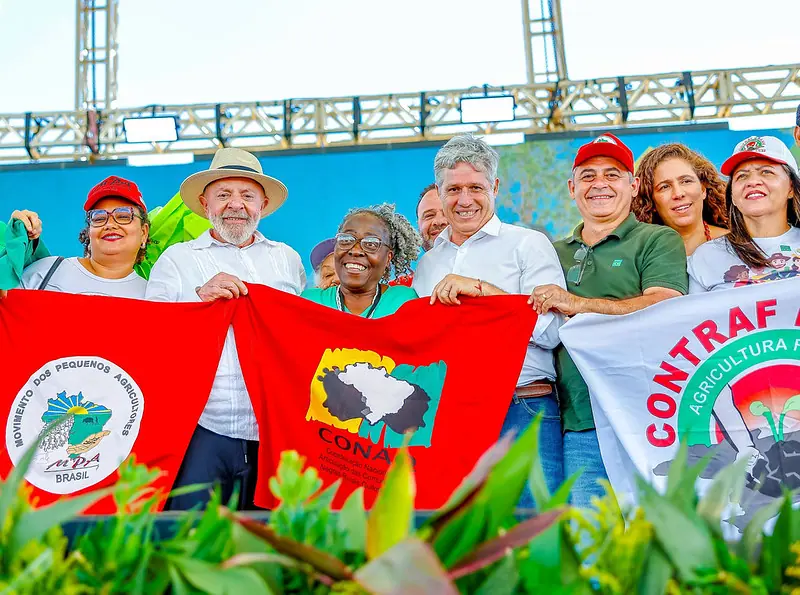 Lula em evento do MST