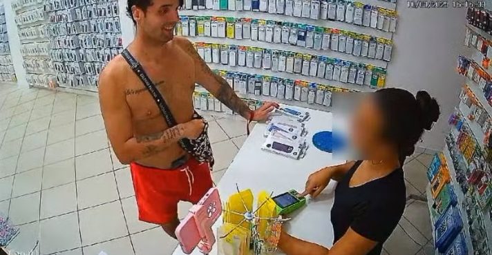 Momentos antes de Wenderson Rodrigues de Souza matar a vendedora Carla Gobbi
